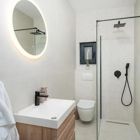 & Mobile Homes Ivas Pakoštane